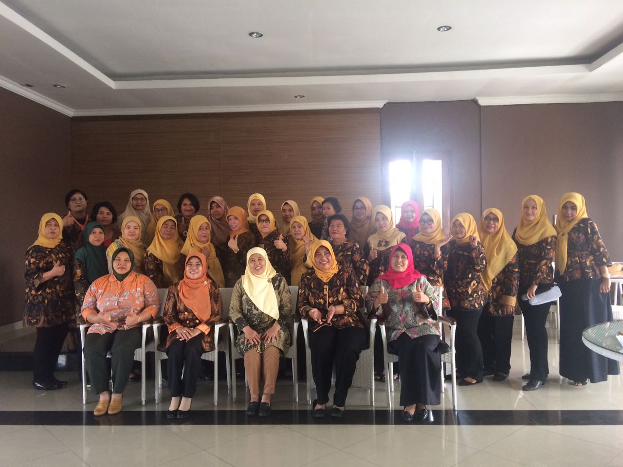 ARISAN RUTIN DHARMAYUKTI KARINI CABANG KOTA BANDUNG