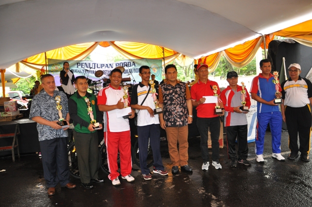 PENGADILAN MILITER II-09 BANDUNG MERAIH 3 TROPHY PADA ACARA PORDA IPASPI KE-23