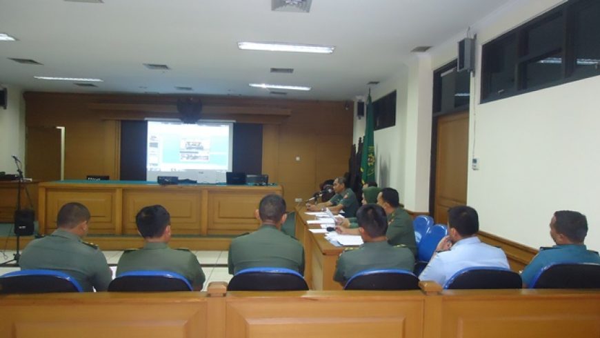 PEMAPARAN DARI CAKIM PESERTA PROGRAM PENDIDIKAN DAN PELATIHAN CALON HAKIM TERPADU DI LINGKUNGAN PERADILAN MILITER