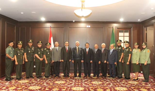 KETUA MAHKAMAH AGUNG LANTIK TIGA ORANG KEPALA PENGADILAN MILITER TINGGI