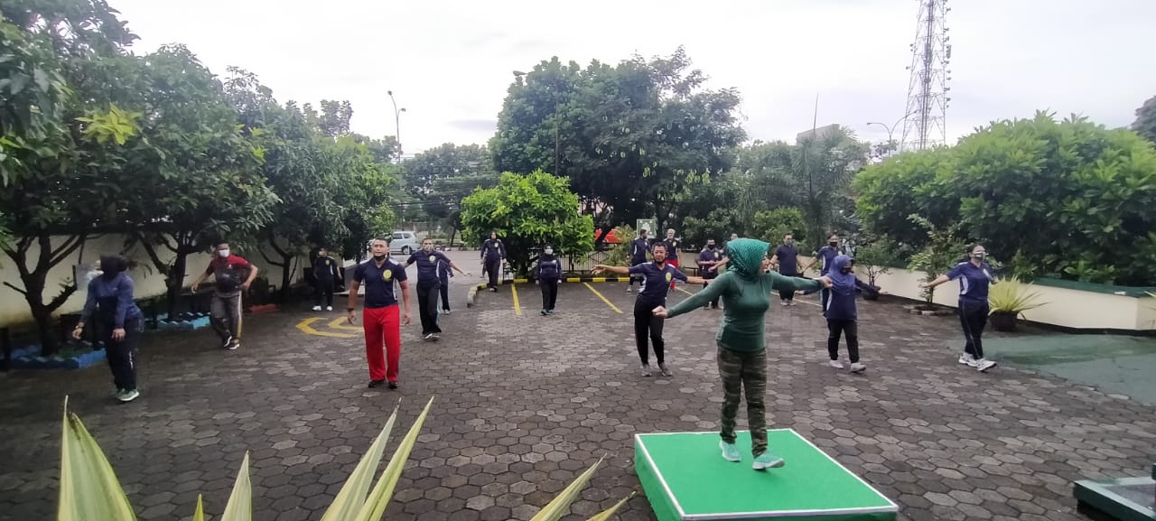 OLAHRAGA SENAM BERSAMA